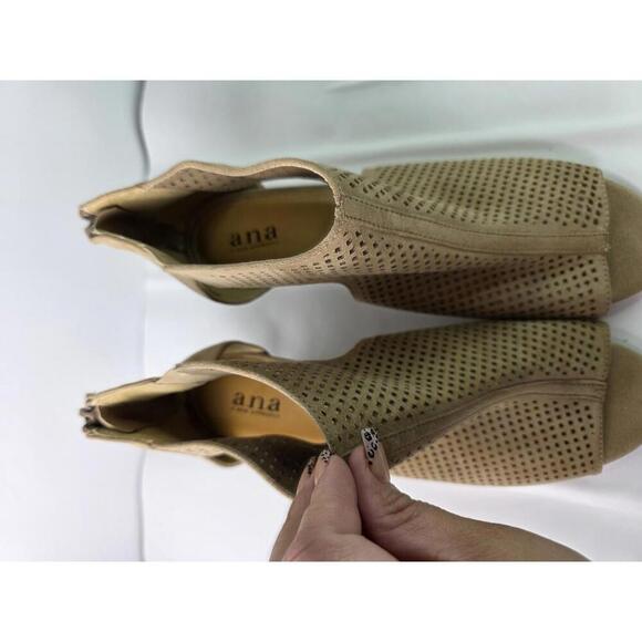 a.n.a. a new approach Open Toe Wedge Heel Sandals Cascade Wide Camel Size 9.5 - Picture 6 of 9